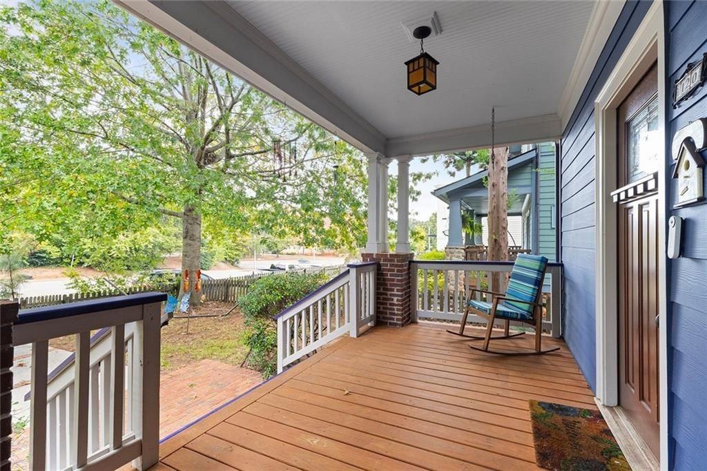 120 Park Pl - Photo 4 of 35