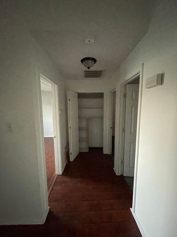 6429 Lyons St - Photo 3 of 17