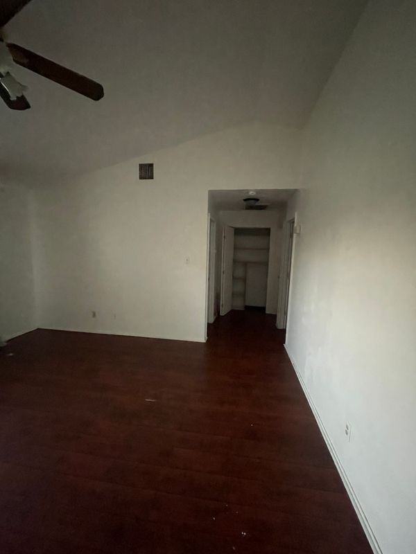 6429 Lyons St - Photo 5 of 17