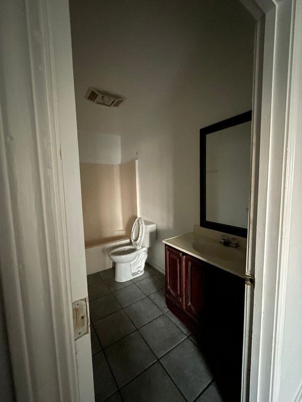 6429 Lyons St - Photo 6 of 17