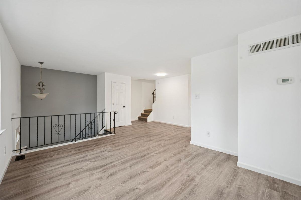 50 Silver Lake Ter - Photo 5 of 14