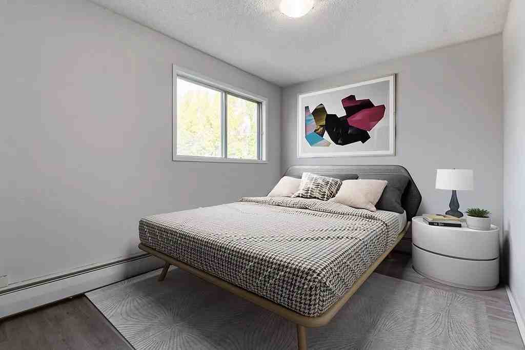 Cloverdale Manor - Photo 2 of 33