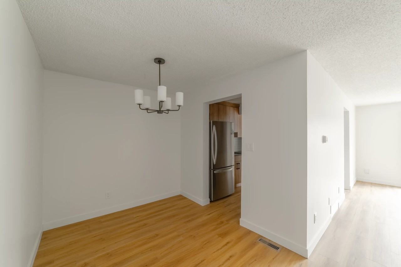 Huntington Townhomes - Photo 6 of 50