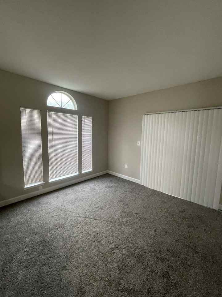 880 Spring Circle #208 - Photo 6 of 15