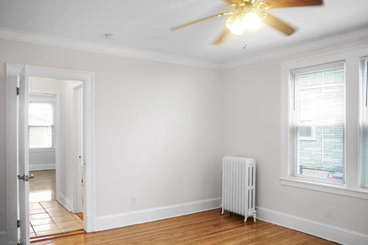 185 Standish St #1stFL - Photo 3 of 20