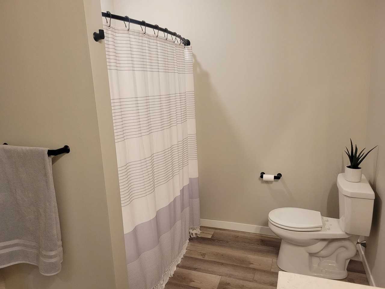 1926 11th Ave E - Photo 7 of 20