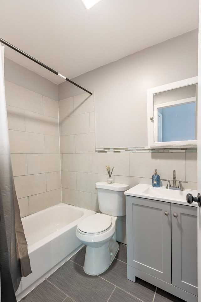 407 South 14th Street ##1L - Photo 3 of 16