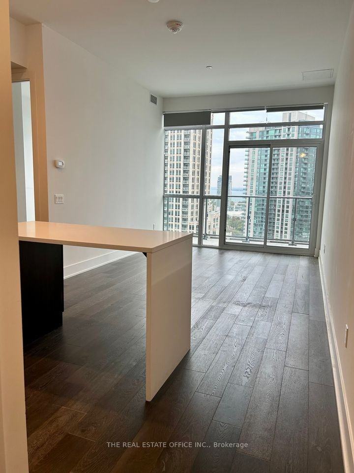 38 Iannuzzi Street #PH01 - Photo 7 of 33