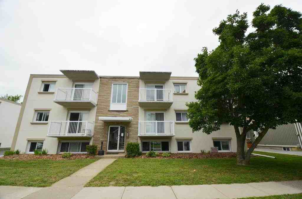 19 Louisa Street #5 - Photo 2 of 20