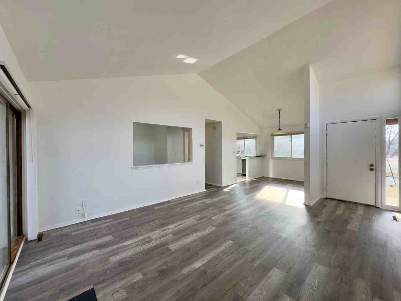 2 Chinook Ct - Photo 5 of 26