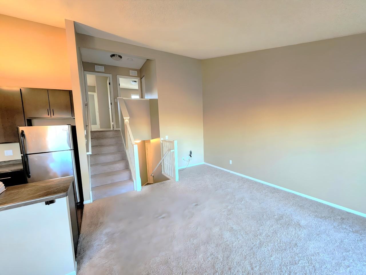 873 Wescott Sq #873 - Photo 4 of 32