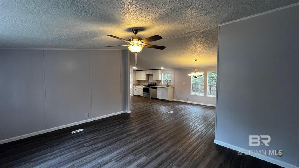 16145 Pleasantview Ct #1 - Photo 3 of 10