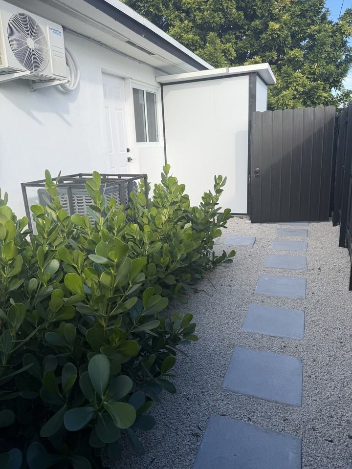 1285 Nw 172nd Ter #NA - Photo 4 of 4