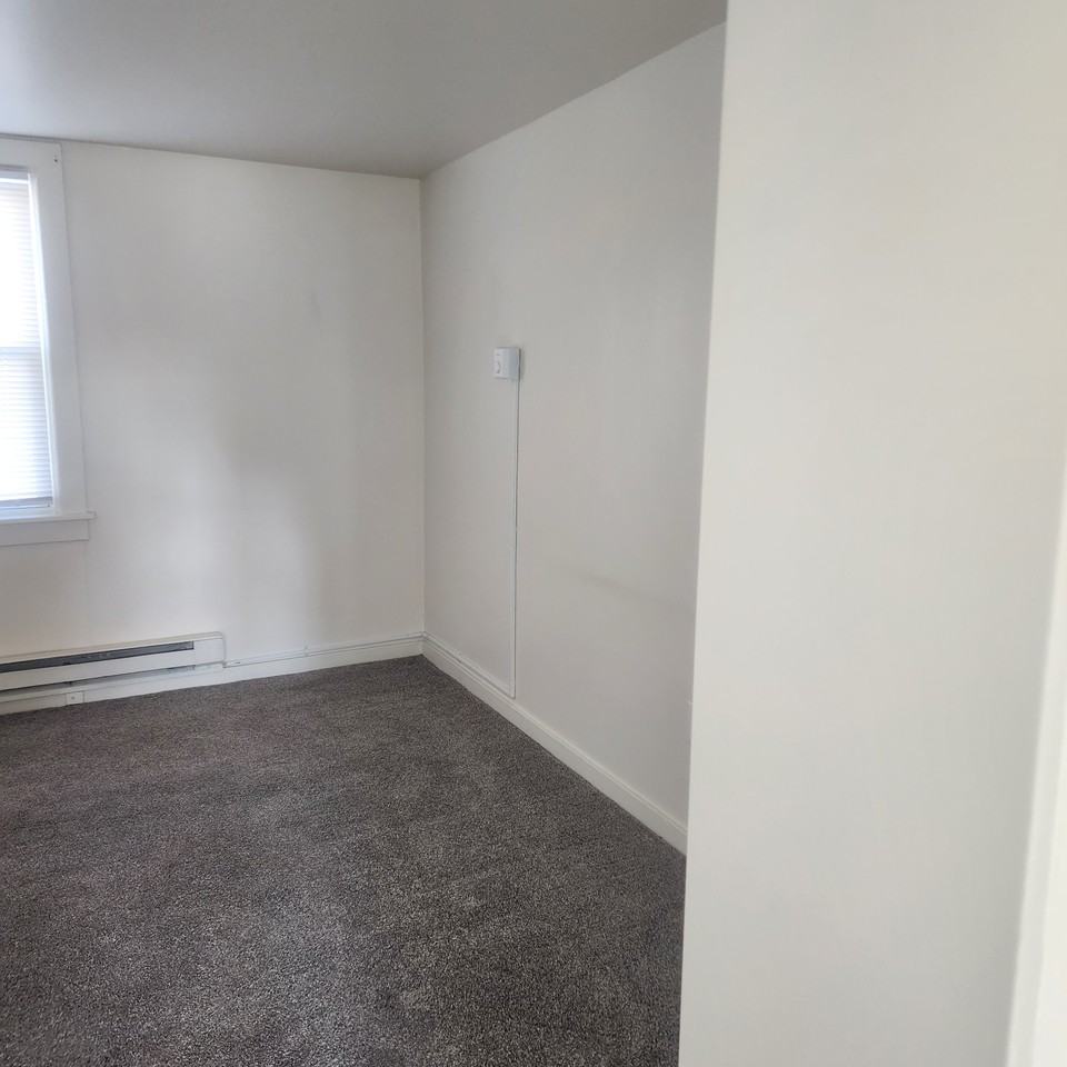 2213 Lehman St #2213 - Photo 6 of 17