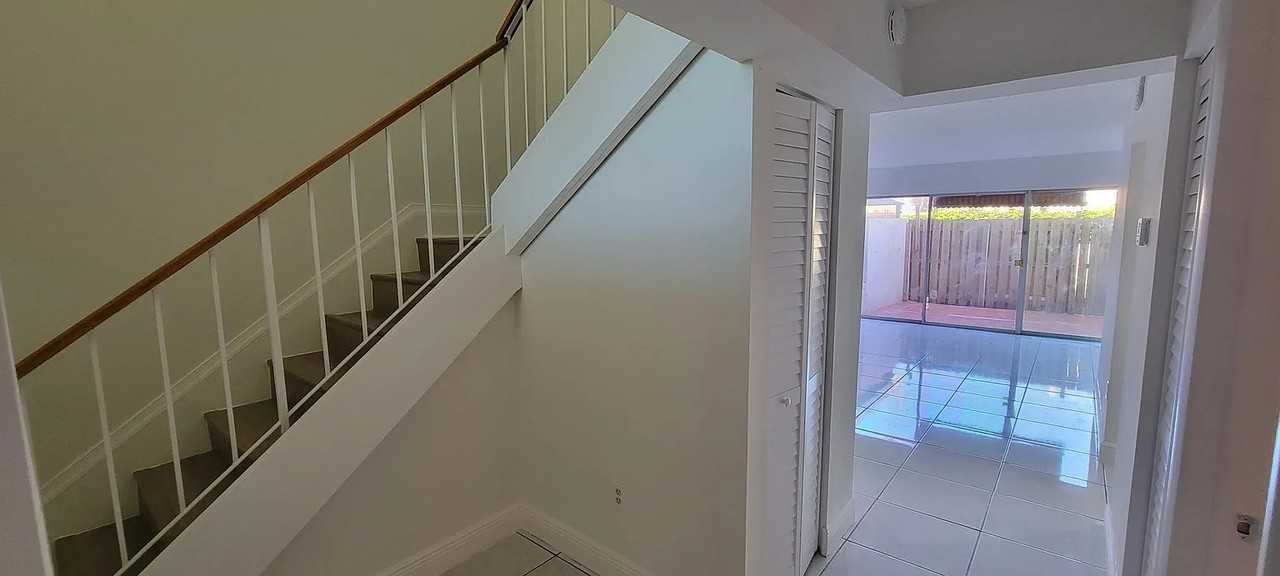 14211 Sw 62nd St #14211 - Photo 2 of 12