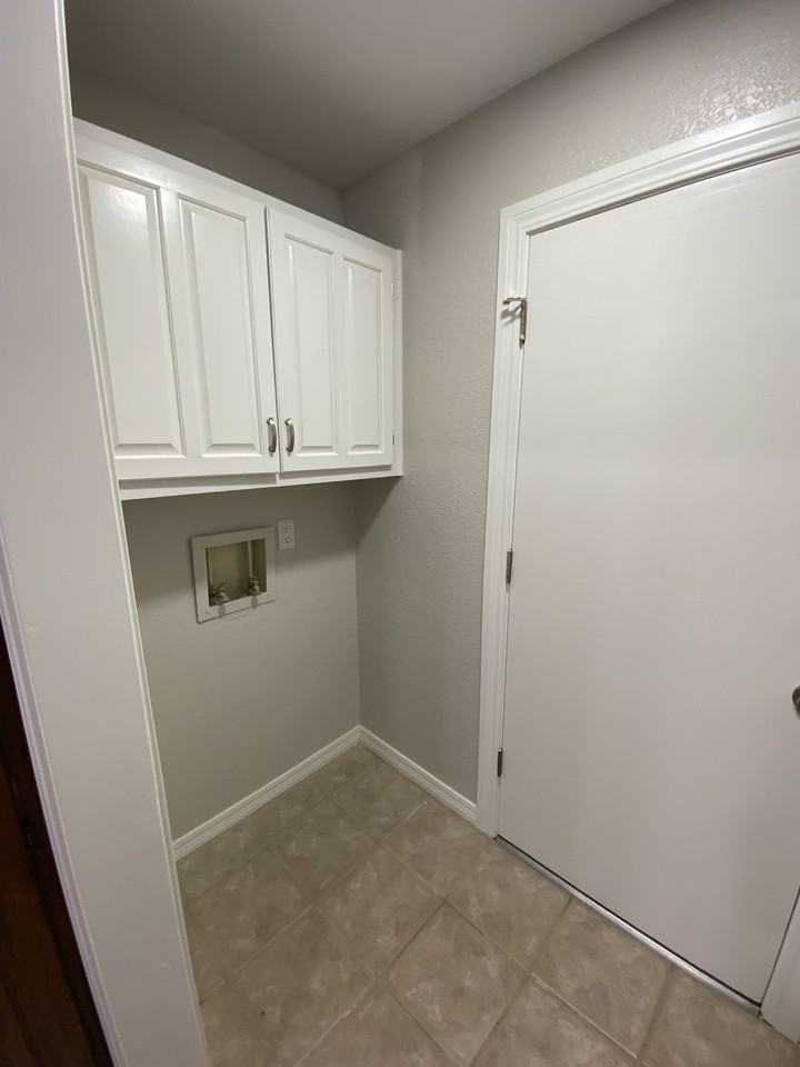 2817 E El Paso St #NA - Photo 3 of 27