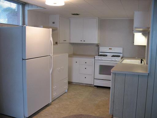 718 S Elizabeth St #B - Photo 3 of 5