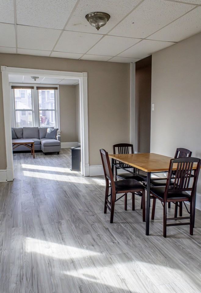 205 N Queen St #1 - Photo 2 of 9