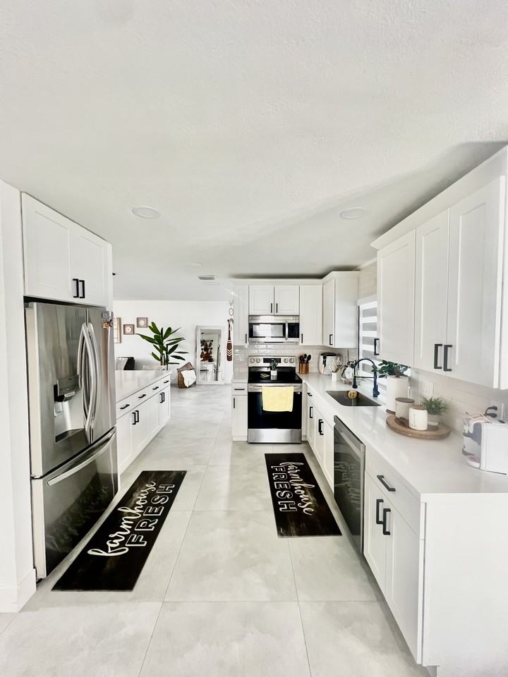 231 Se 45th Ter #NA - Photo 3 of 11