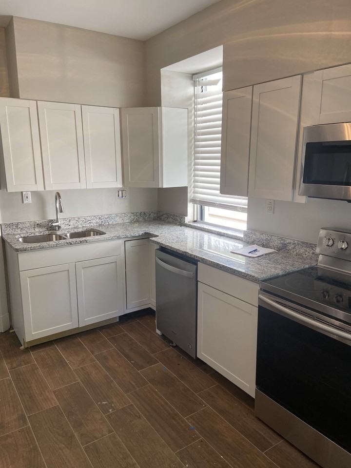 1118 Ralph Ter - Photo 7 of 10