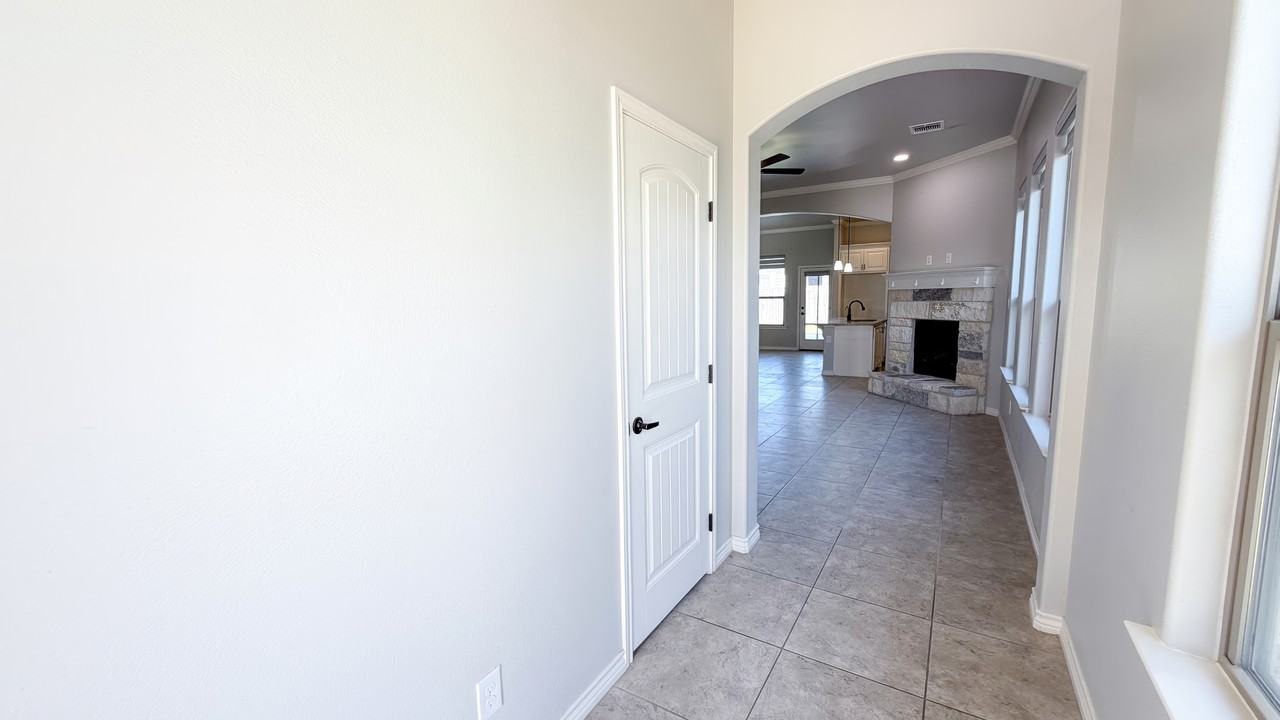 1617 Twin Falls Dr #NA - Photo 5 of 50