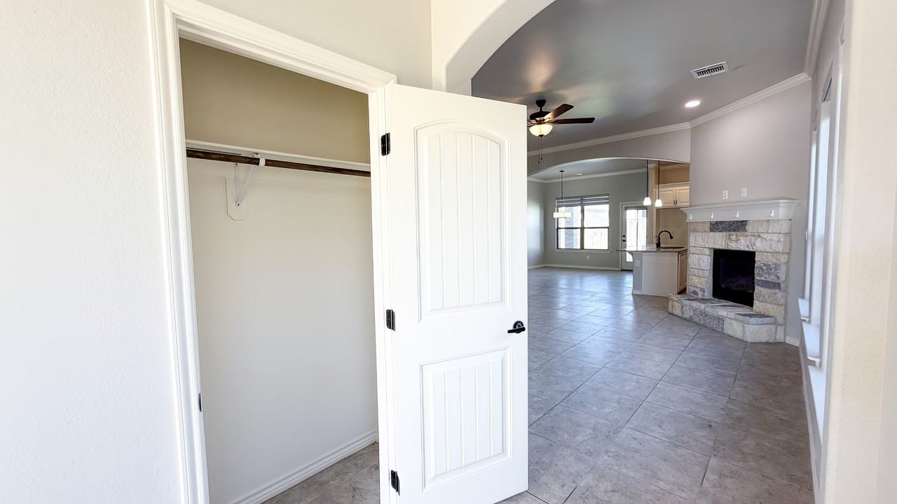 1617 Twin Falls Dr #NA - Photo 6 of 50