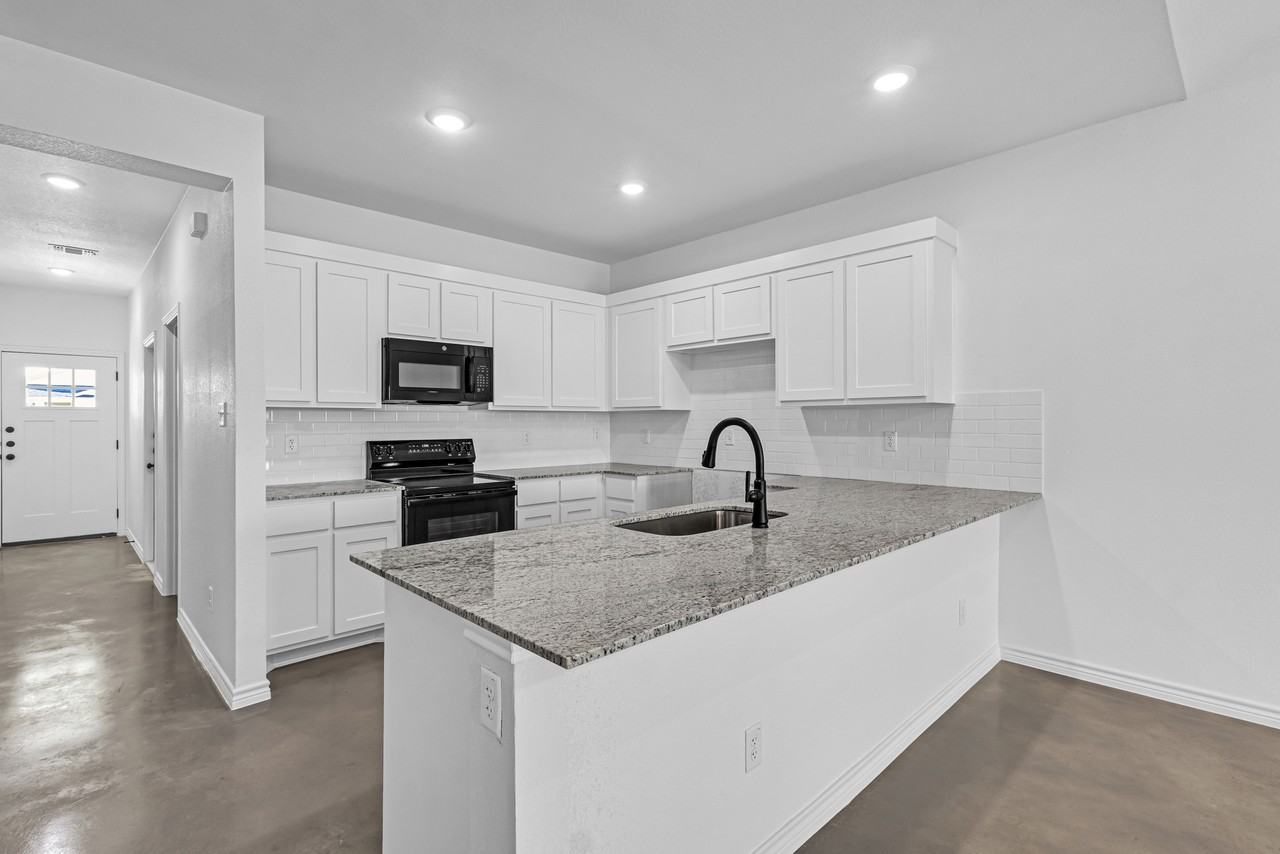 905 Smoke Tree Ln #B - Photo 5 of 29