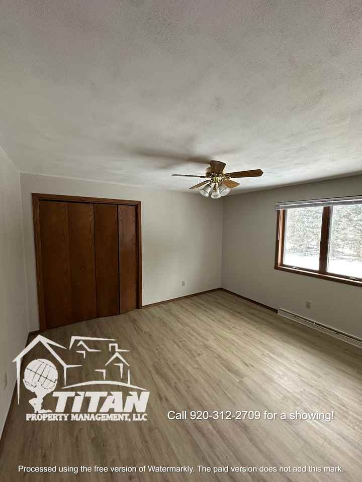 2321 N Cloudview Dr #2 - Photo 5 of 9