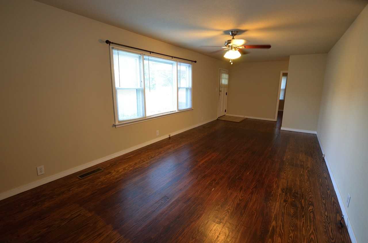 712 S Apple St #1 - Photo 2 of 21