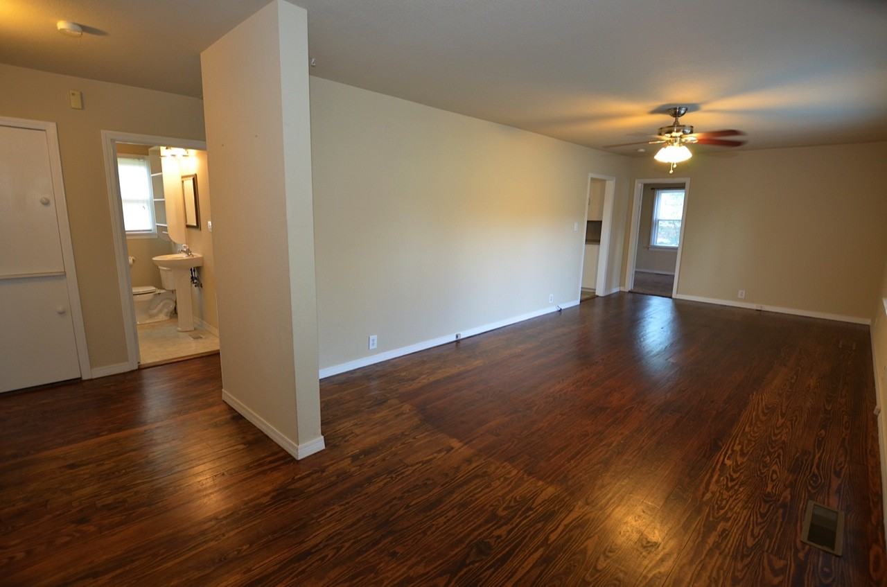 712 S Apple St #1 - Photo 3 of 21