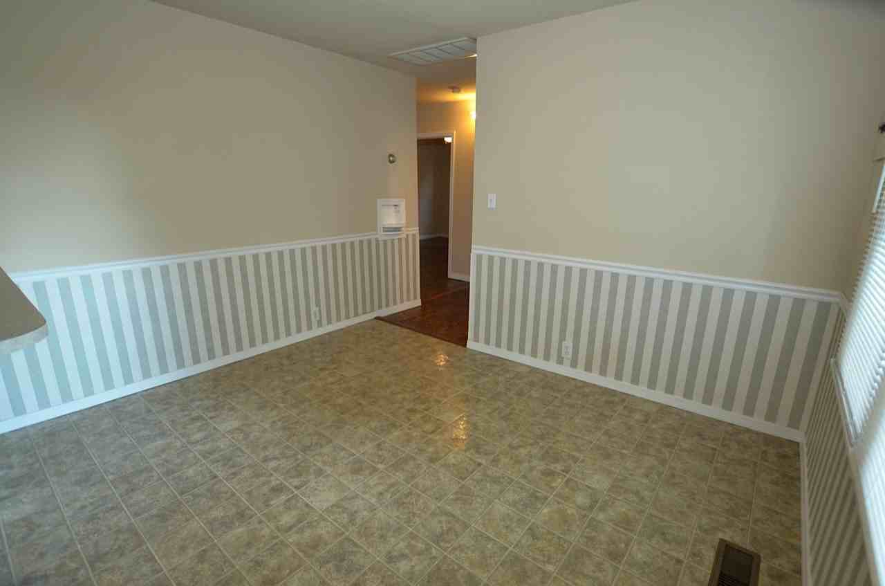 712 S Apple St #1 - Photo 6 of 21