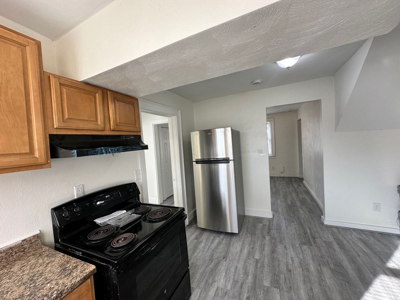 3100 Tidewater Dr #A - Photo 4 of 23