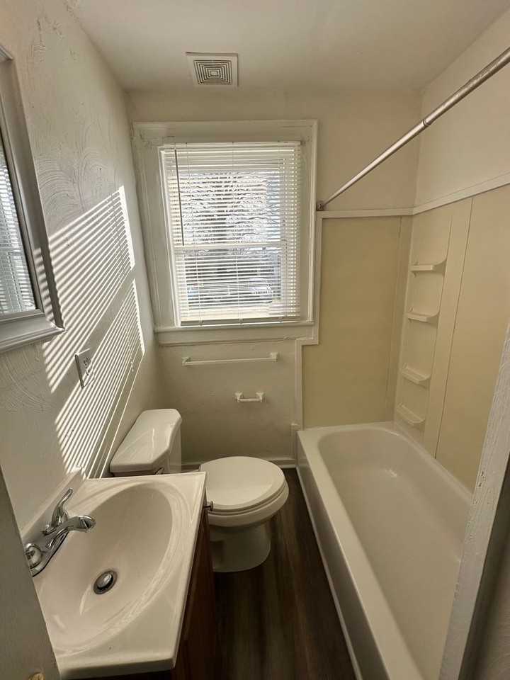 3100 Tidewater Dr #A - Photo 6 of 23