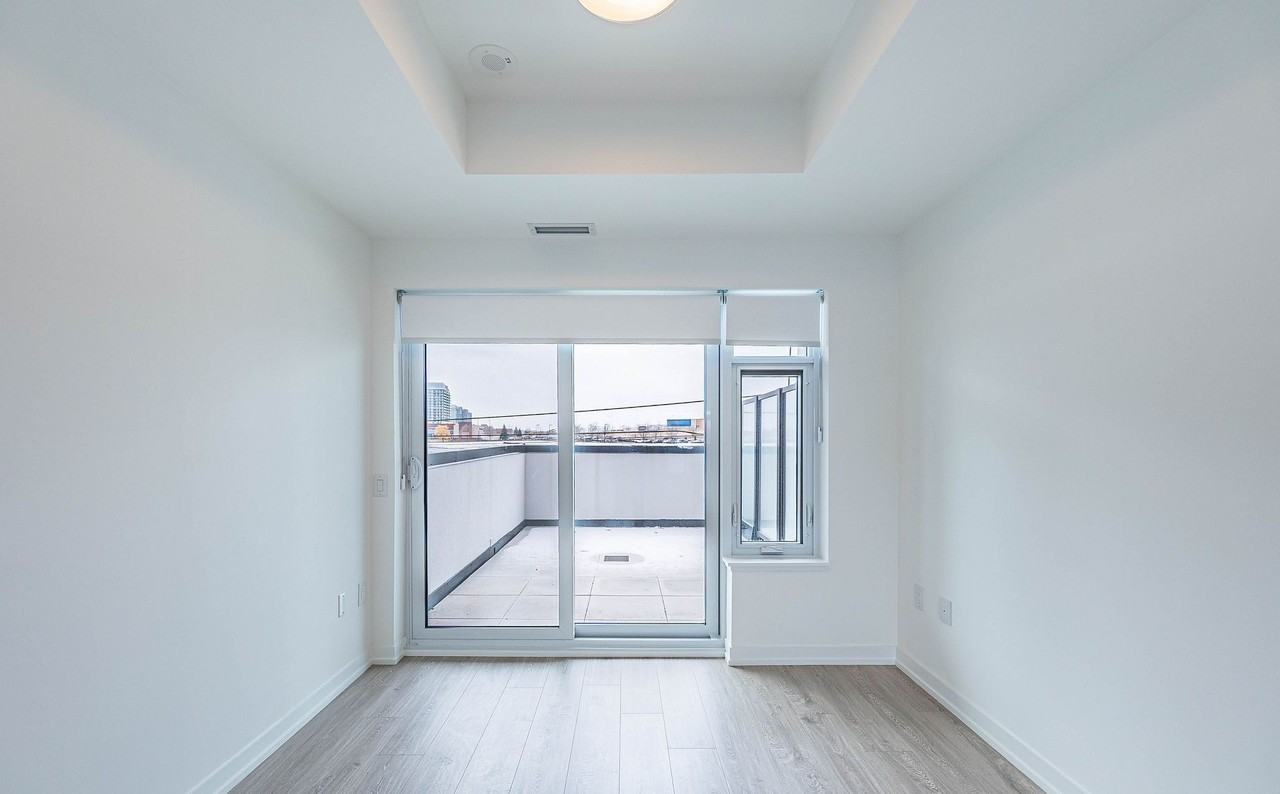 2485 Eglinton Avenue West - Photo 4 of 9