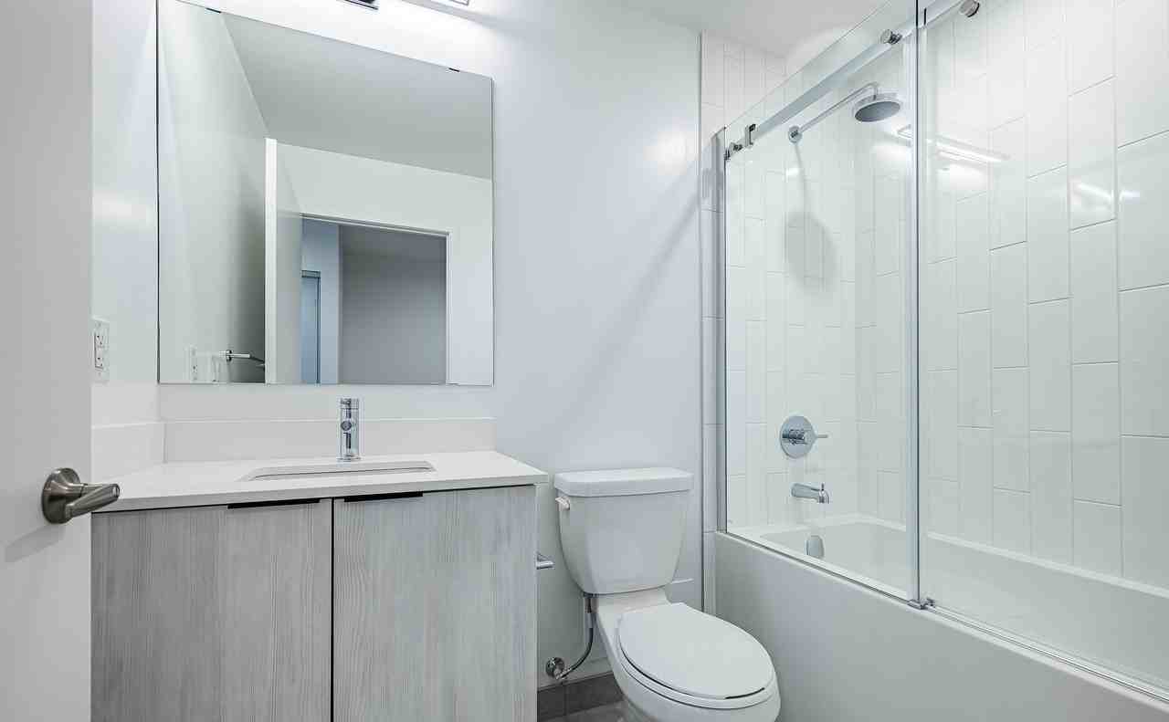 2485 Eglinton Avenue West - Photo 5 of 9