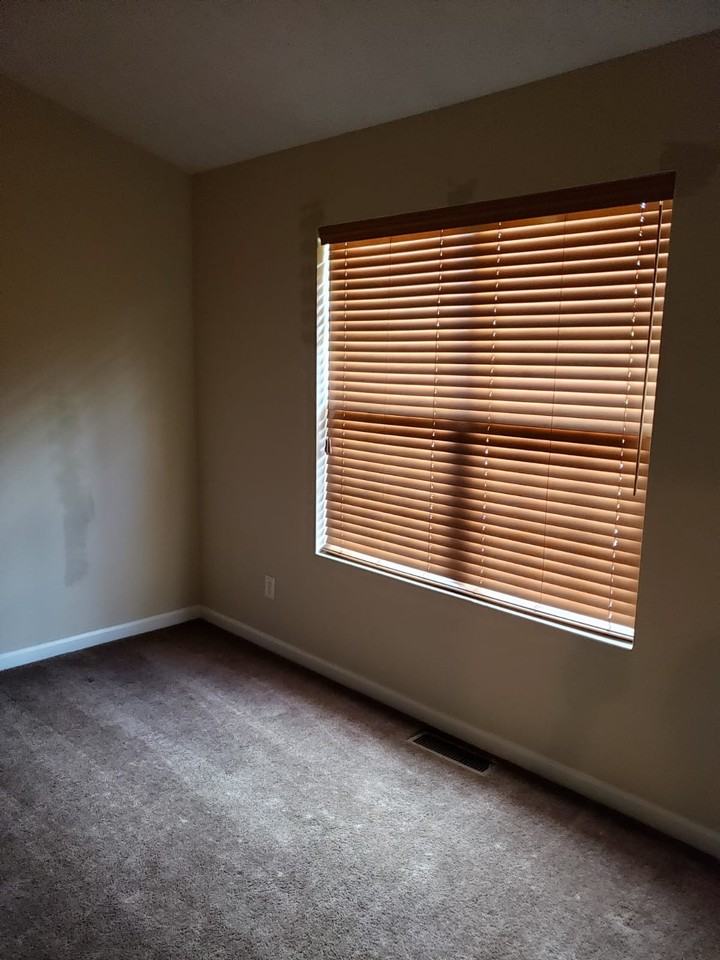 5792 Strathmoor Manor Cir #2 - Photo 2 of 4