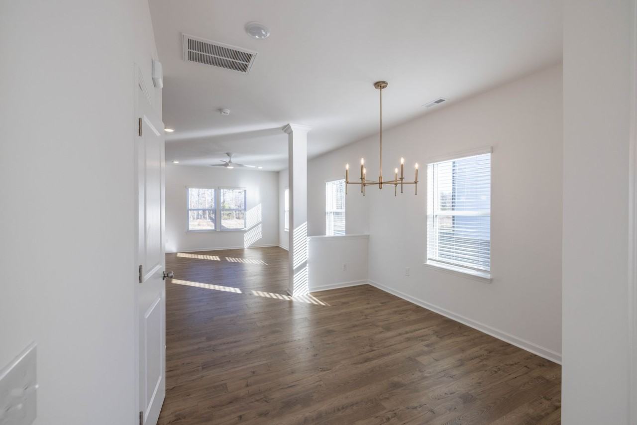 1150 Links Crossing Dr - Photo 2 of 27