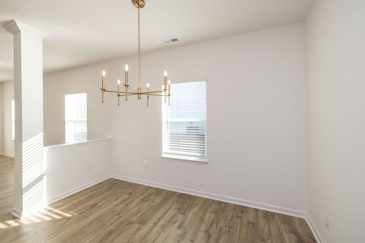 1150 Links Crossing Dr - Photo 5 of 27