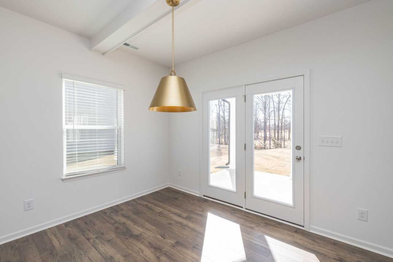 1151 Links Crossing Dr - Photo 3 of 33