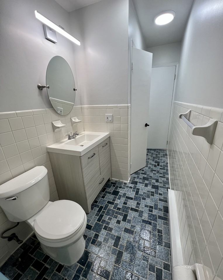 300 Seaside Ave #3C - Photo 3 of 7