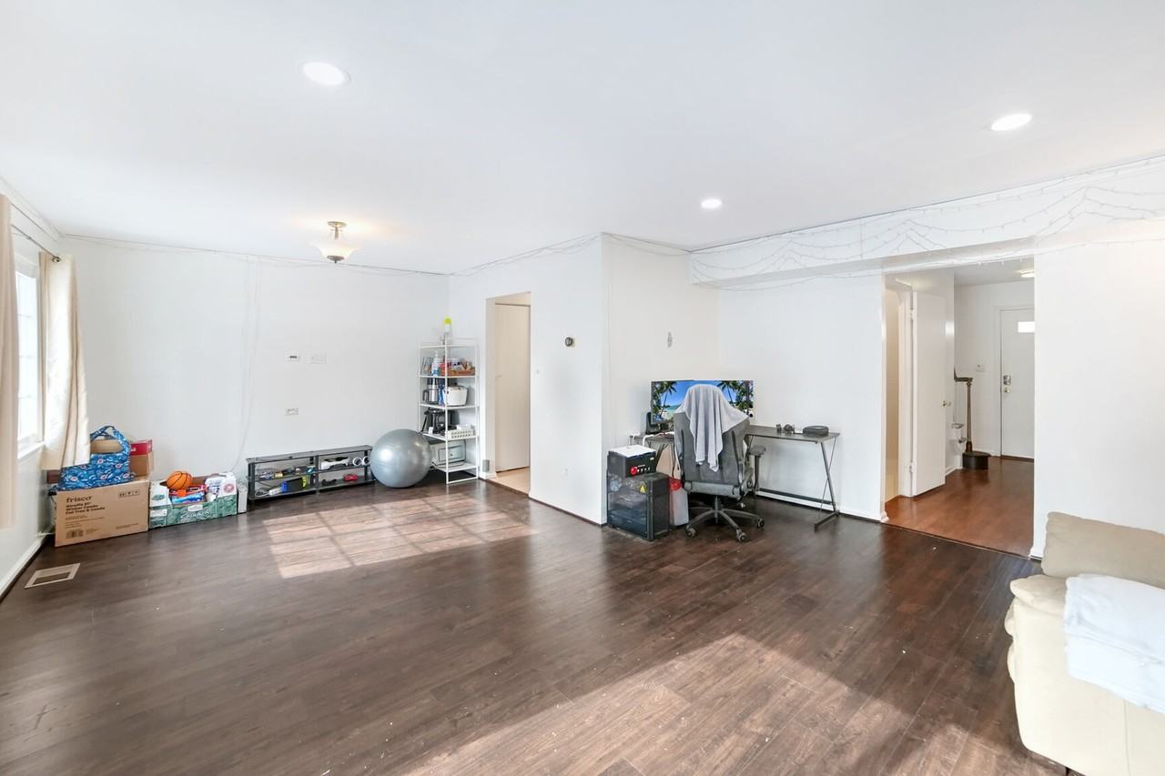 23 Honey Brook Ln #1 - Photo 5 of 30