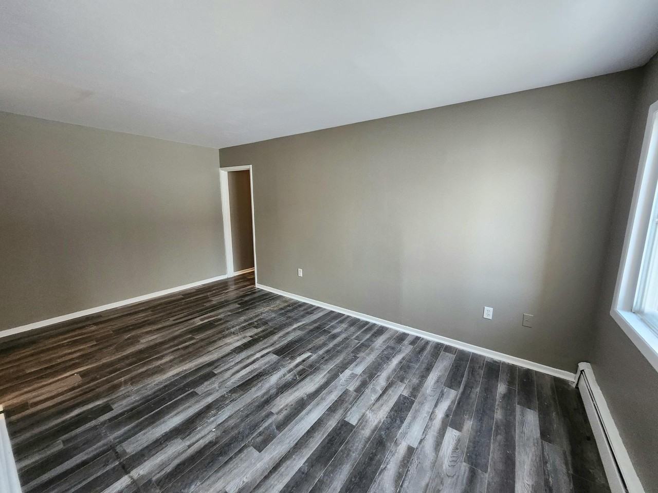 2 Reading Cres #5 - Photo 4 of 12