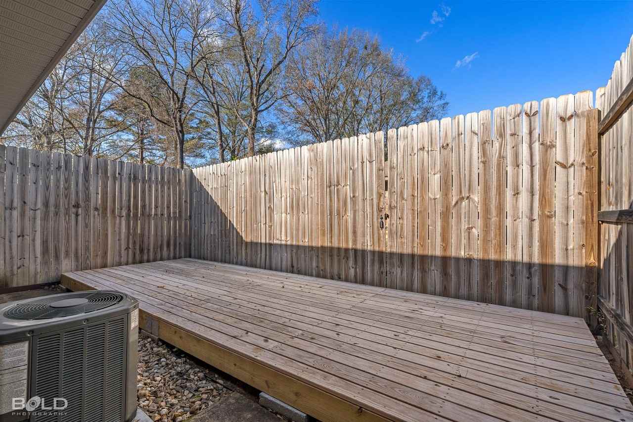 2551 Kavanaugh Rd - Photo 2 of 26