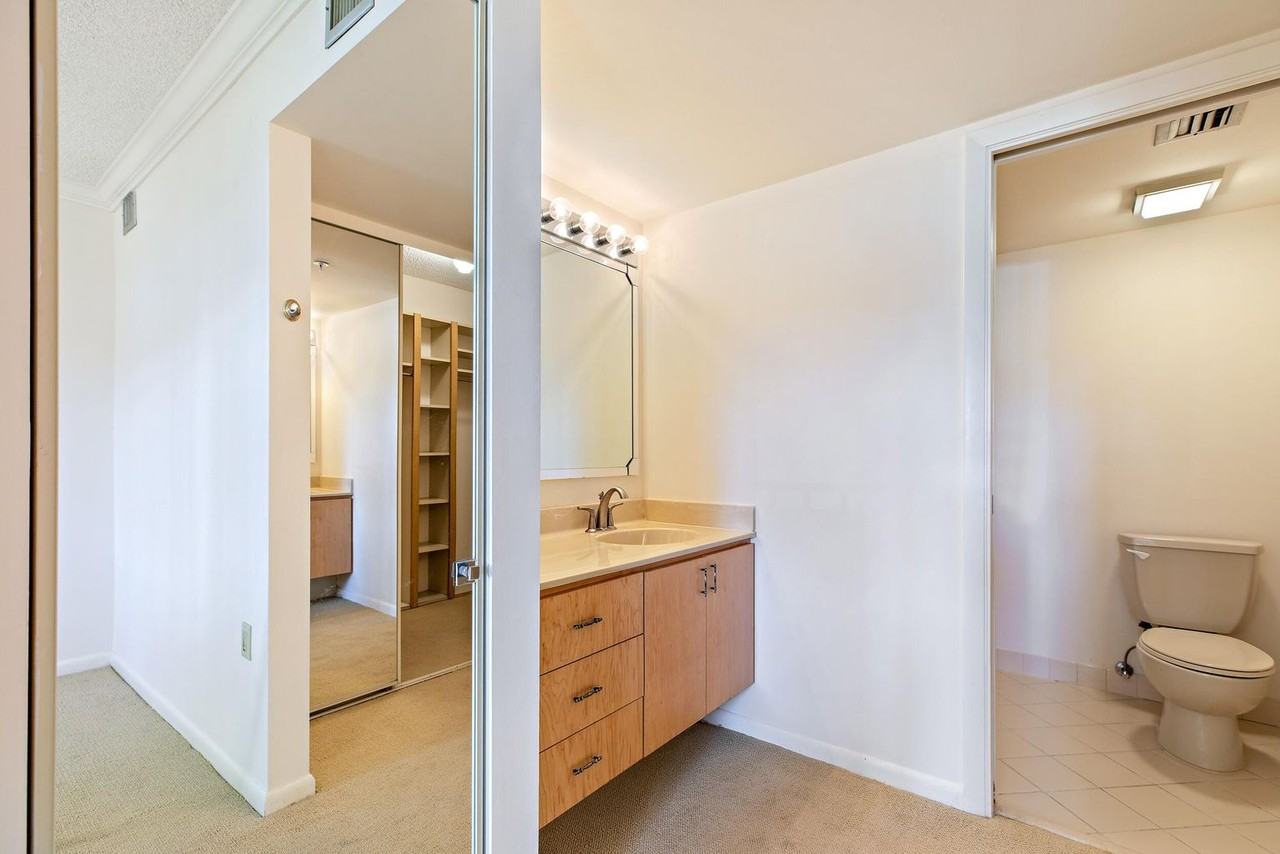 1501 Marina Isle Way - Photo 3 of 14