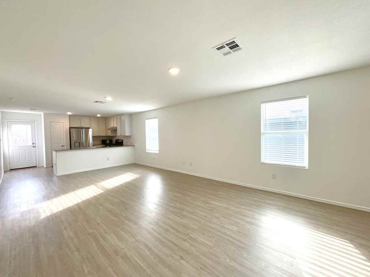 6934 Celestial Cv - Photo 3 of 31