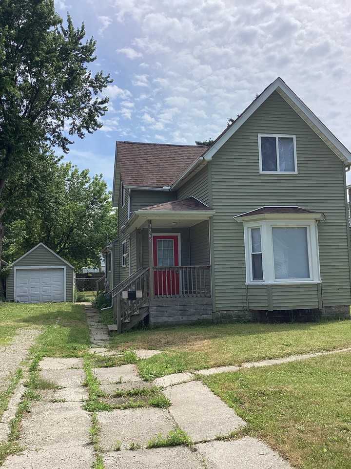 1208 Howard St #1 - Photo 3 of 50