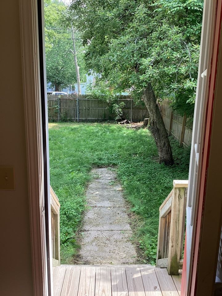 1208 Howard St #1 - Photo 6 of 50