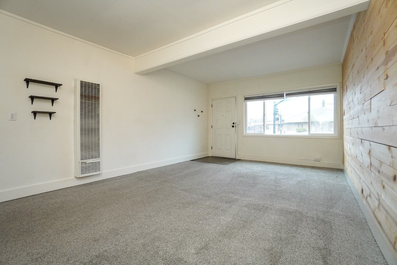 4203 W Kootenai St #1 - Photo 5 of 16