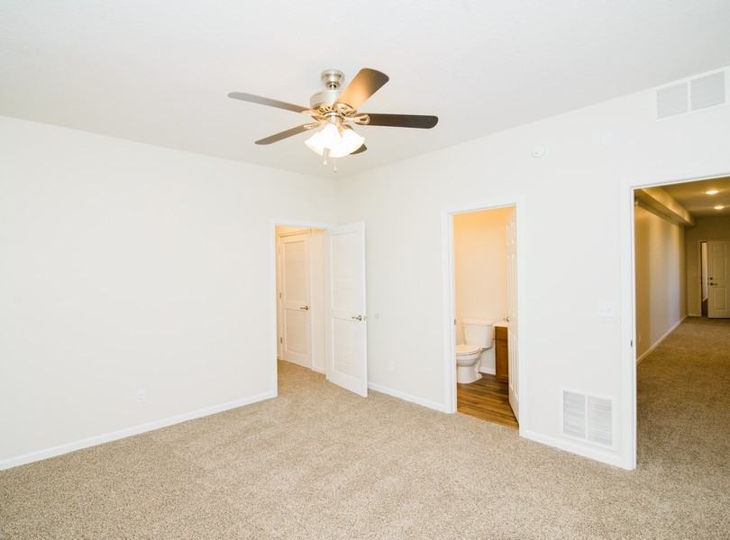 3702 W Truman Blvd #324 - Photo 6 of 8