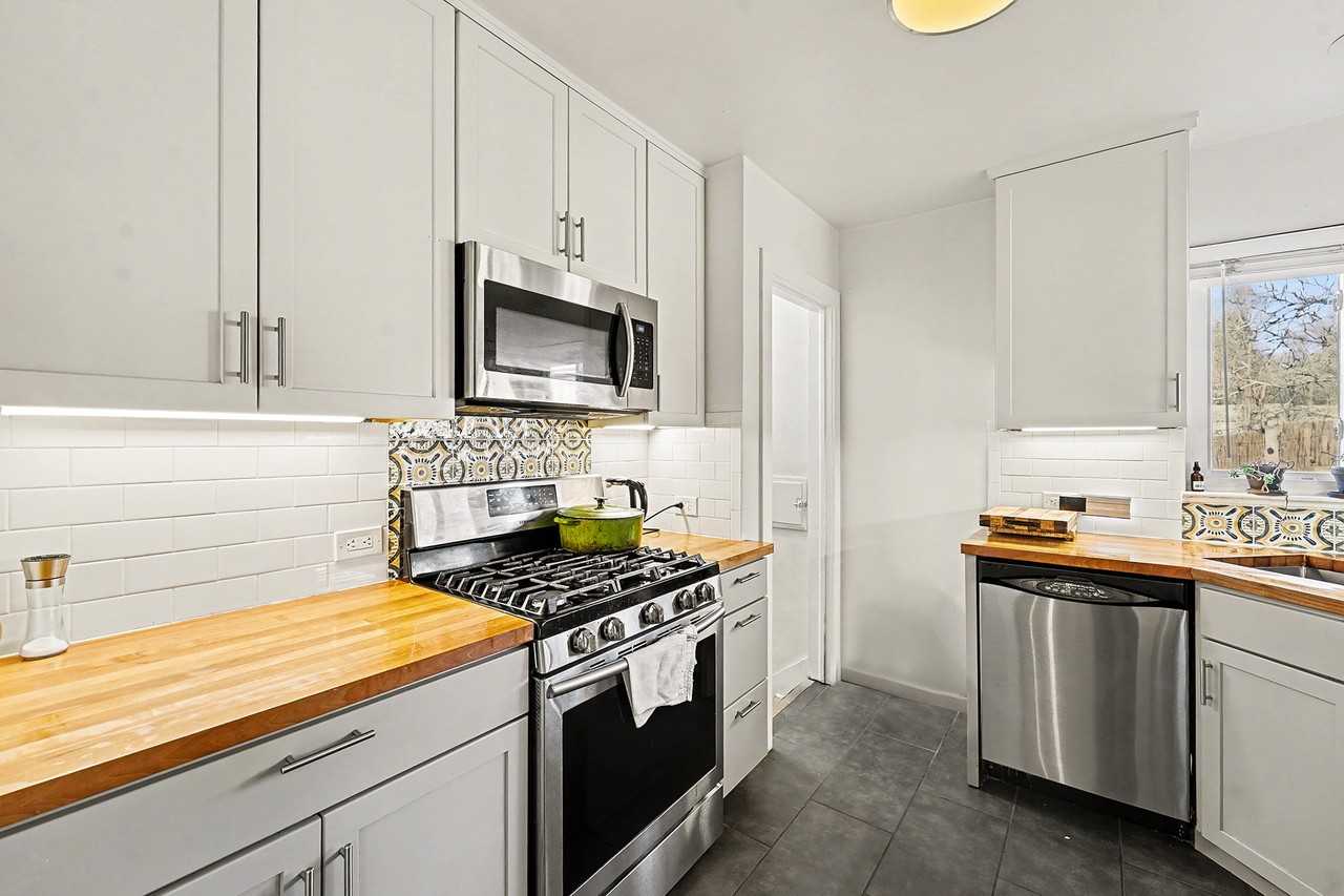 3030 N Monroe St #1 - Photo 7 of 22